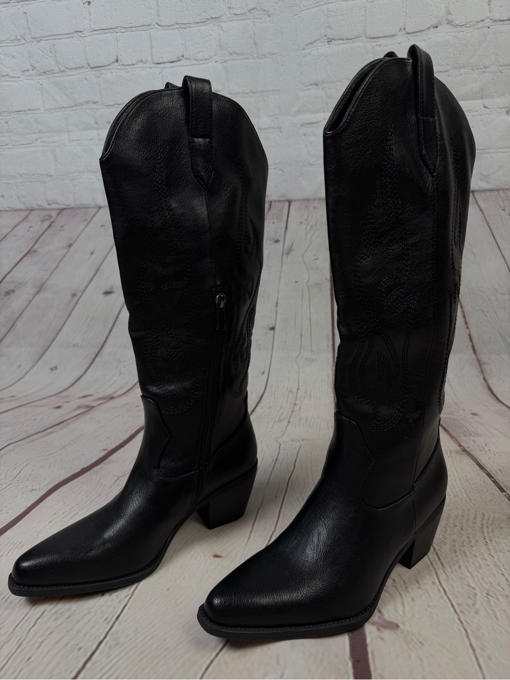Women's NEW black western cowgirl knee-high heeled pointed toe boots, size 6 - Picture 3 of 16